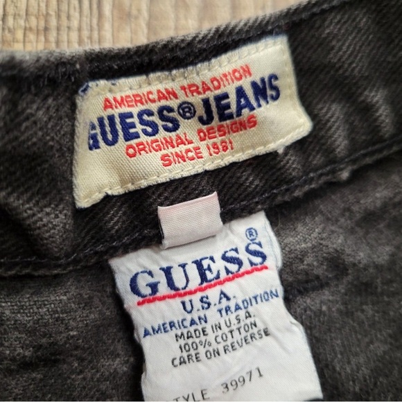 Vintage Guess High Waisted Black Jean Shorts - Picture 3 of 3